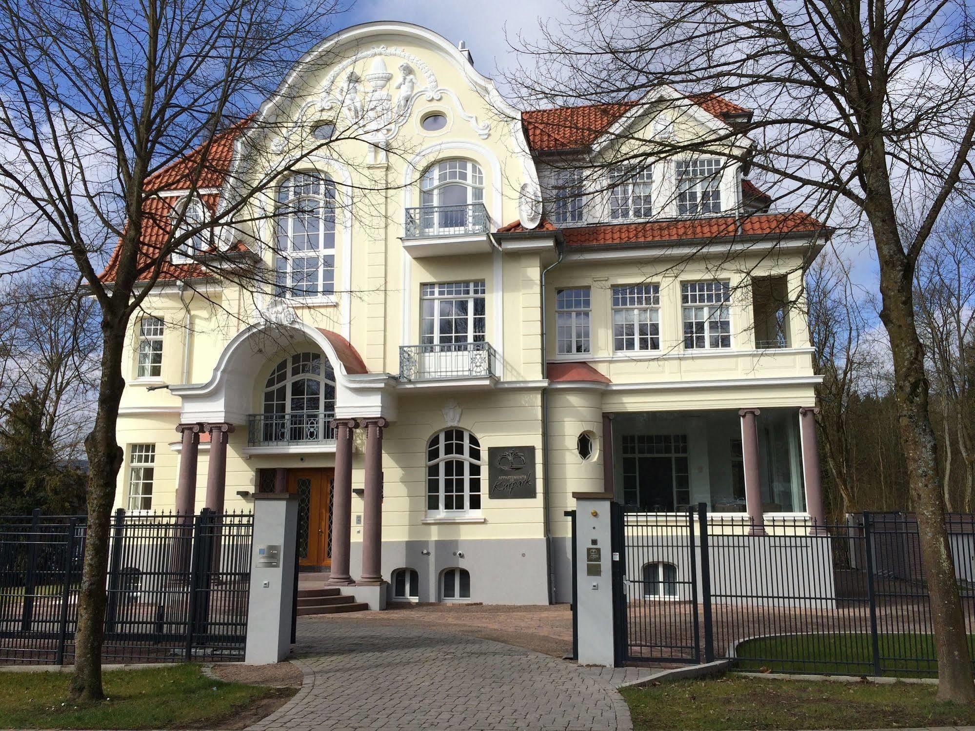 Appartements Am Kurpark Бад-Пірмонт Екстер'єр фото